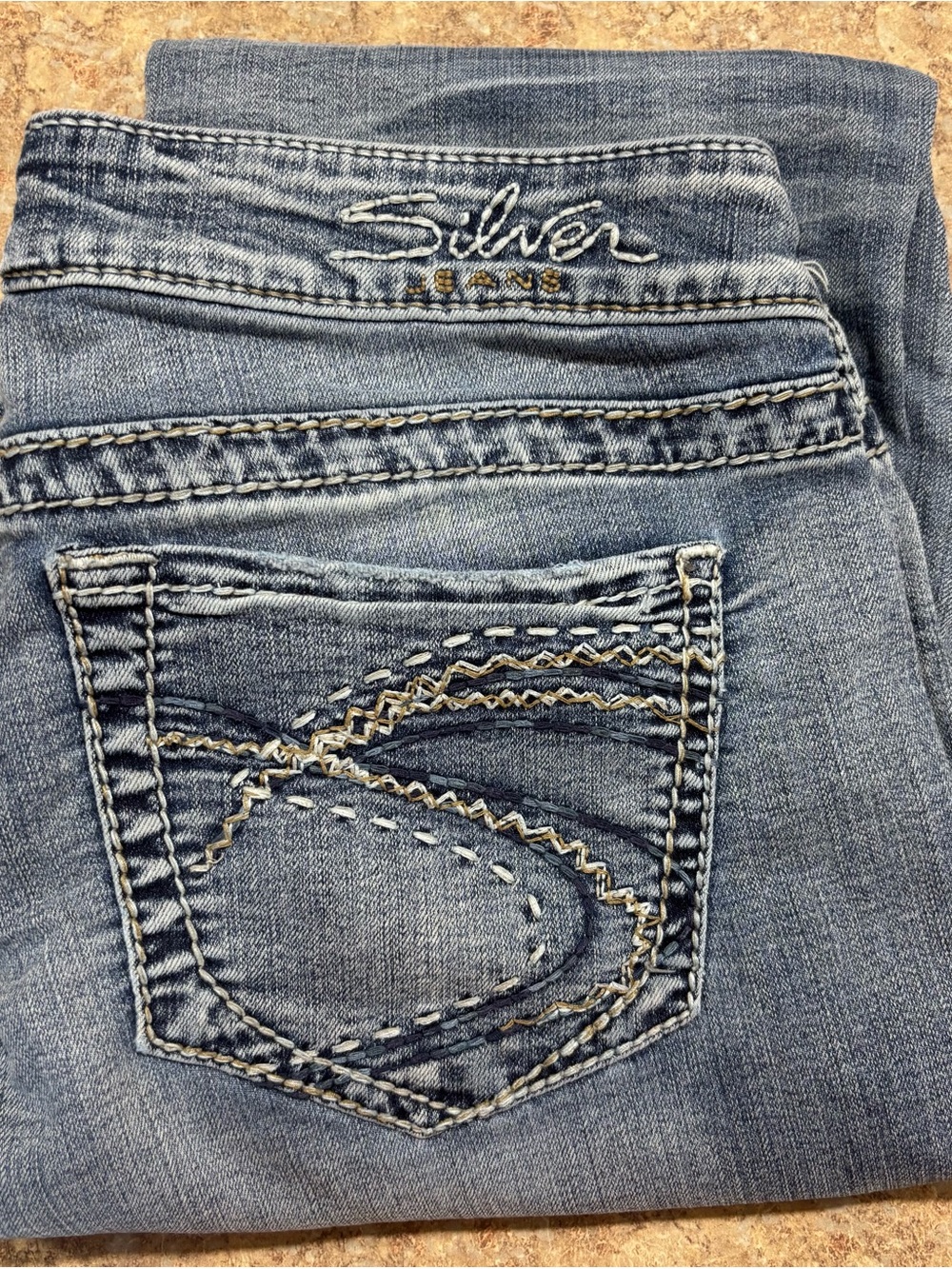 Silver Jeans Women's Light Blue Embroidered Pocket boot cut Jeans